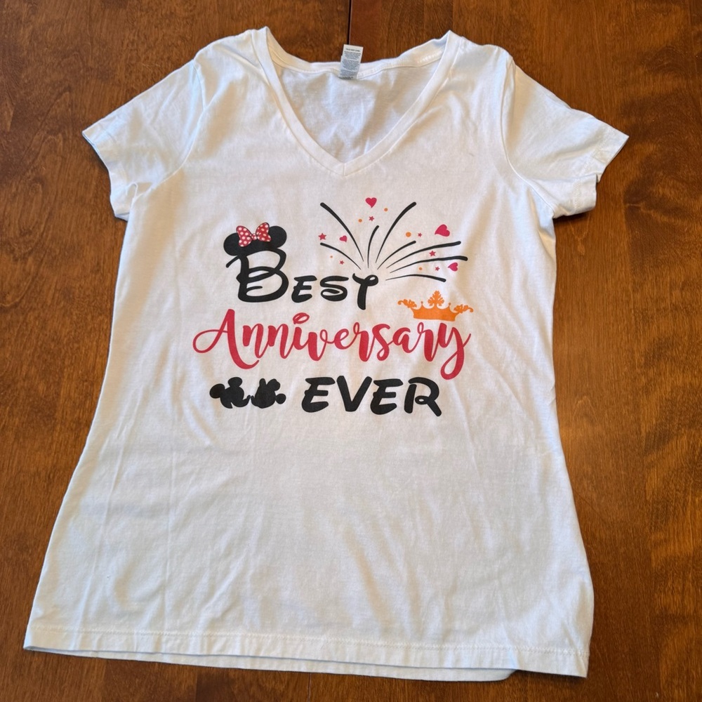 Etsy Women’s white Disney themed “Best Anniversary Ever“ t-shirt Minnie Mouse